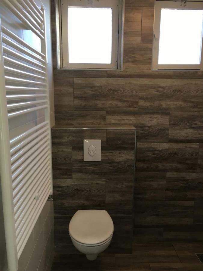 Tofino, Een Comfortabel Vakantiehuis Naast Een Bos En Zwemmeer Villa Gasselte Eksteriør bilde